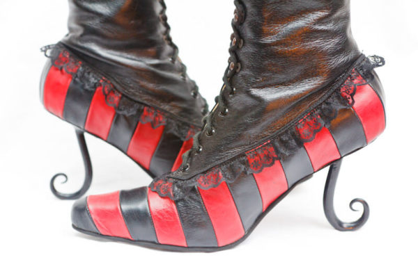 burlesque boots curly heel pendragon