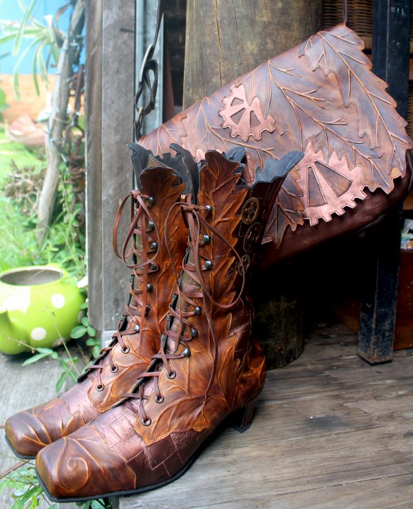 Pendragon Shoes: handcrafted on Queenslands Sunshine Coast. Steampunk leaf boots